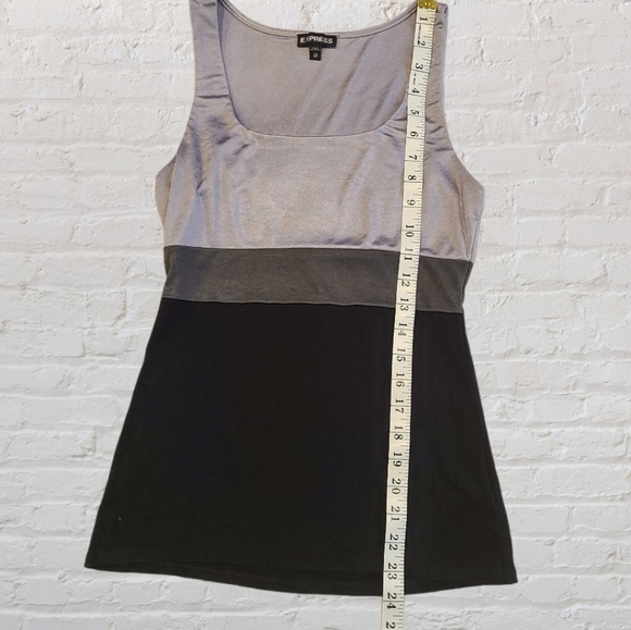 EXPRESS ❤4/$18 Shiny Silver Gray & Black Top - Picture 4 of 6